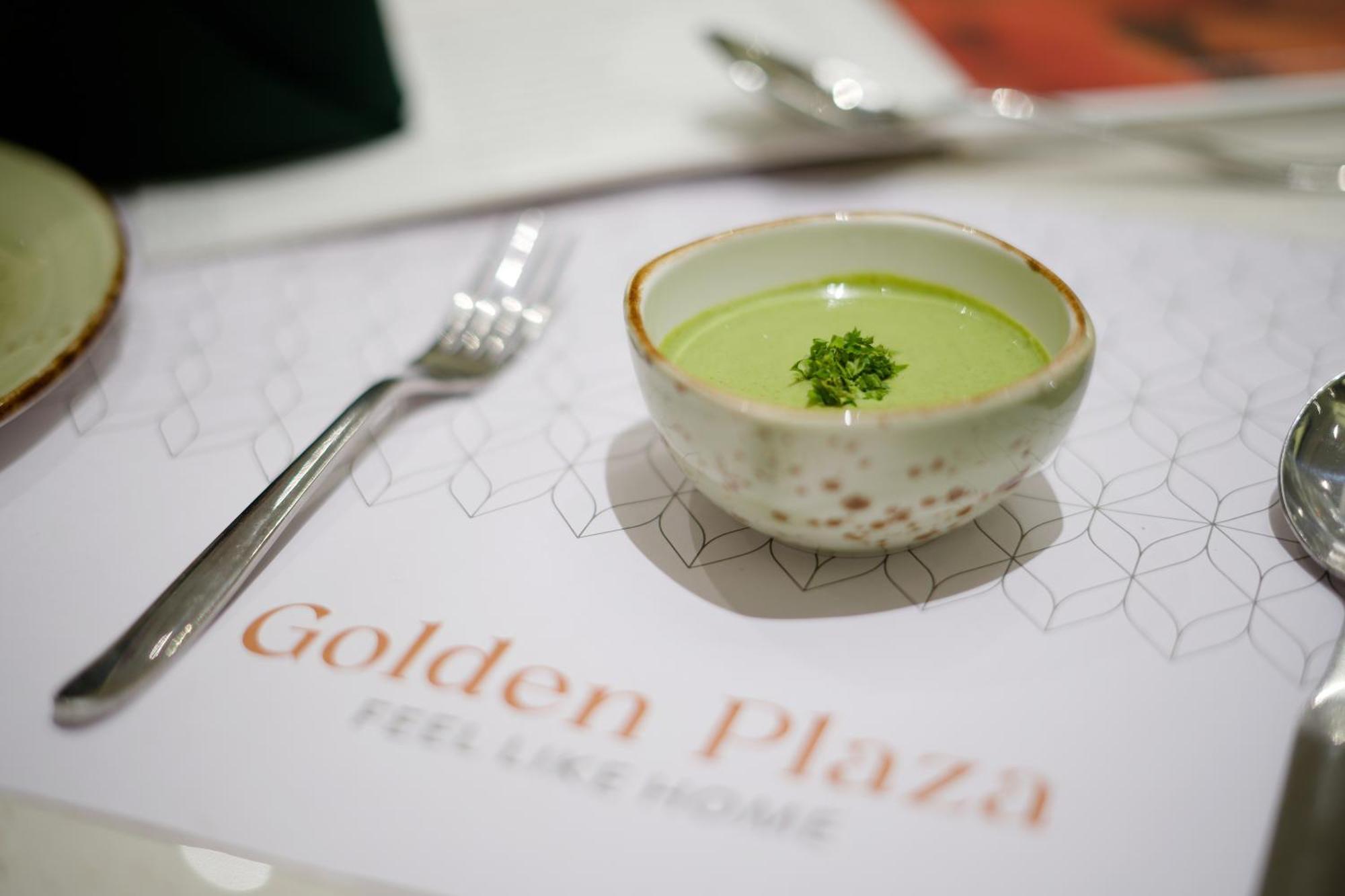 Hotel Golden Plaza Ahmedabad Exterior foto