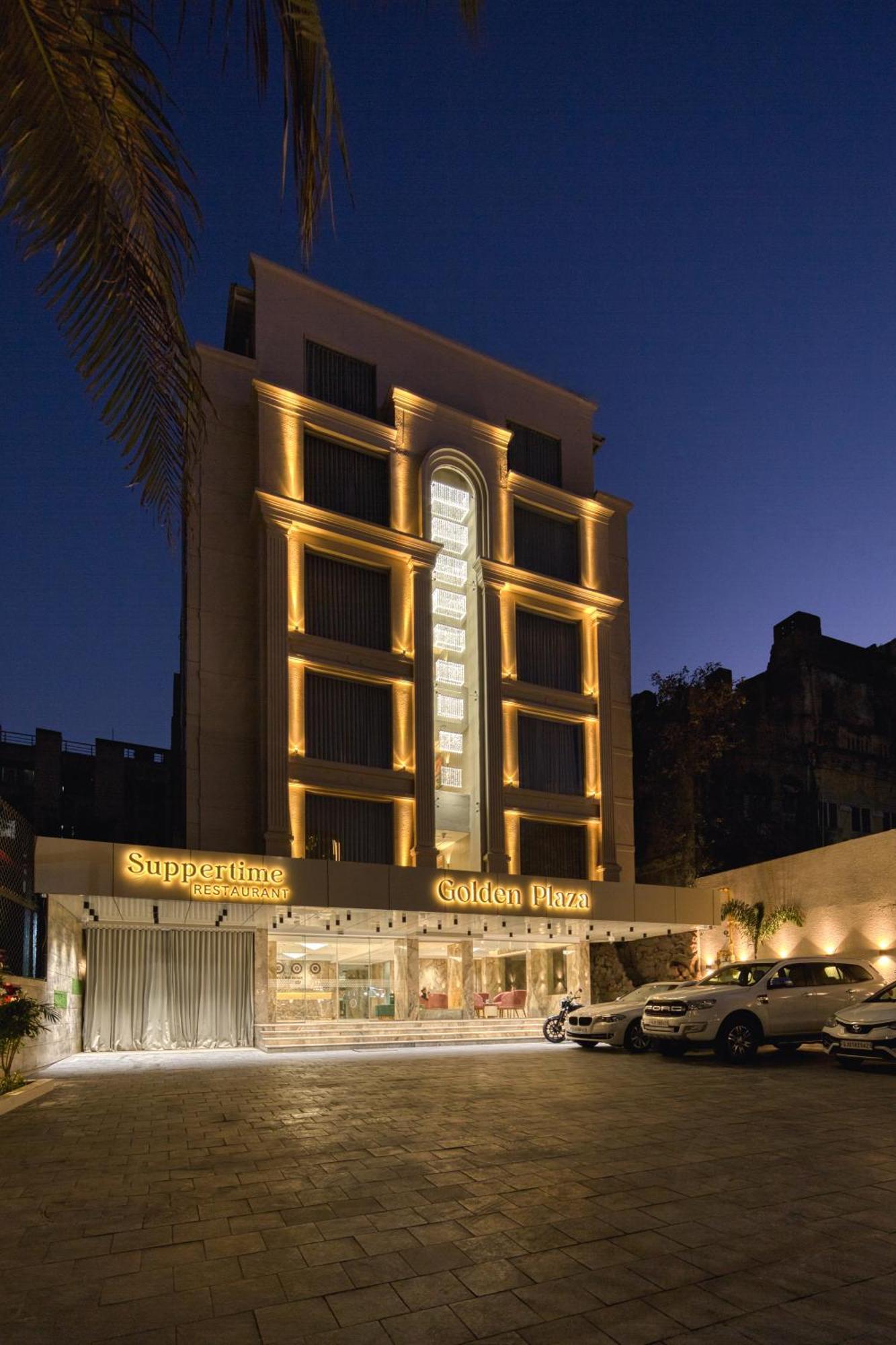 Hotel Golden Plaza Ahmedabad Exterior foto